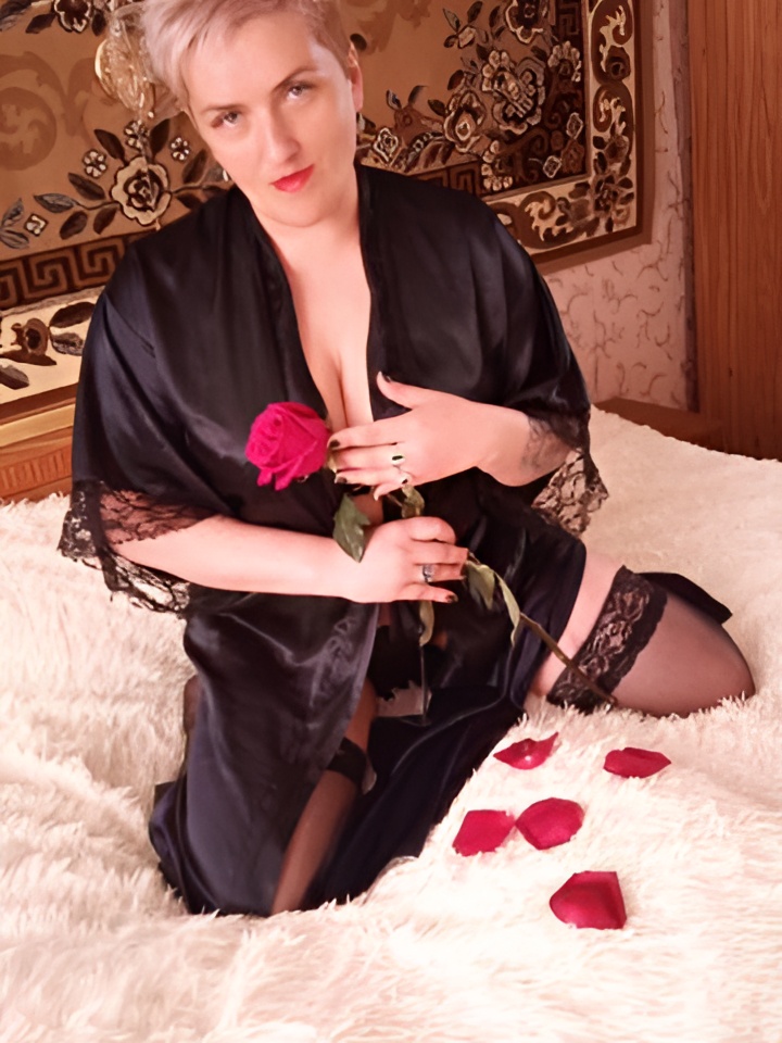 Далия привлекальеная девушка из Рязани цена от 2500 руб