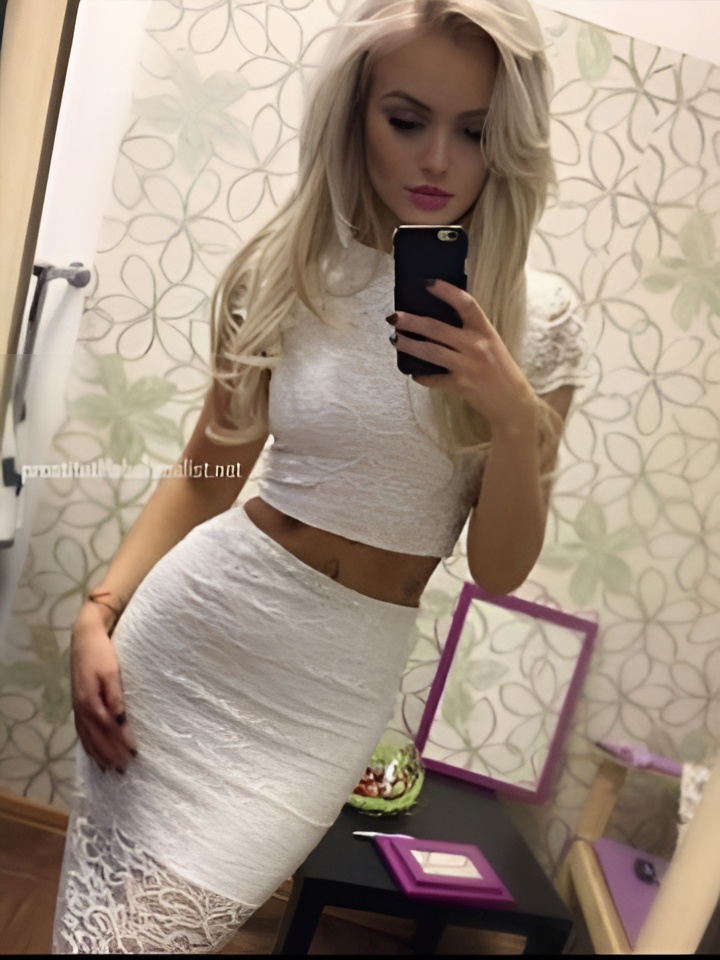 Каролина привлекальеная девушка из Рязани цена от 2000 руб