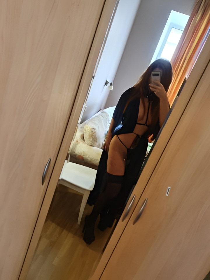 Лина привлекальеная девушка из Рязани цена от 2000 руб