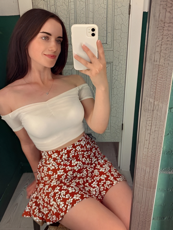 Ядвига привлекальеная девушка из Рязани цена от 1500 руб