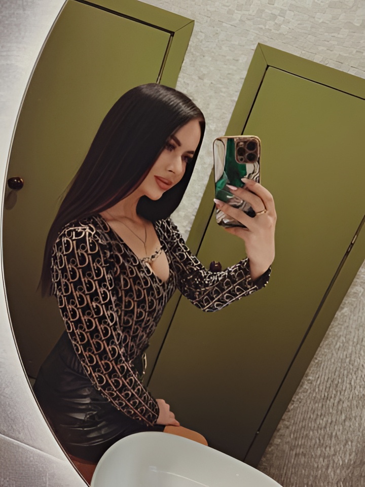 Юлия привлекательная девушка из Рязани цена от 3000 руб