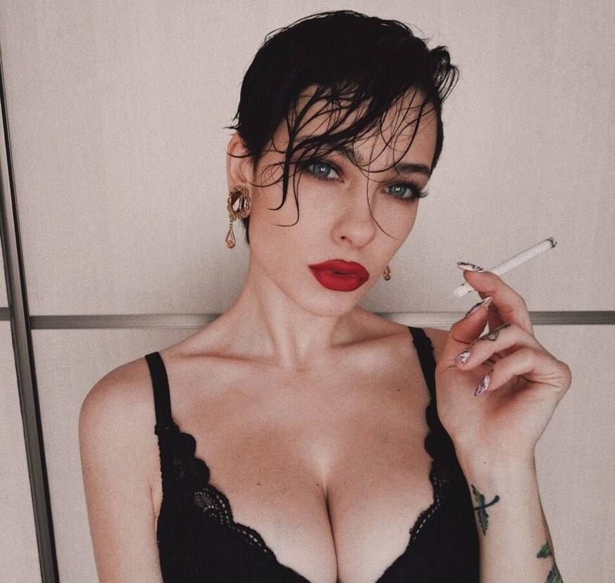 Александра привлекальеная девушка из Рязани цена от 6000 руб