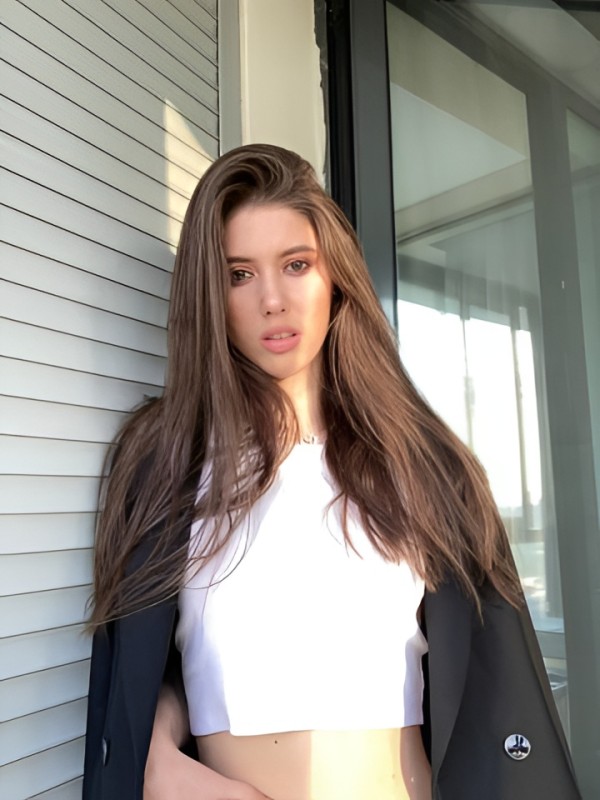 Лина привлекательная девушка из Рязани цена от 2000 руб