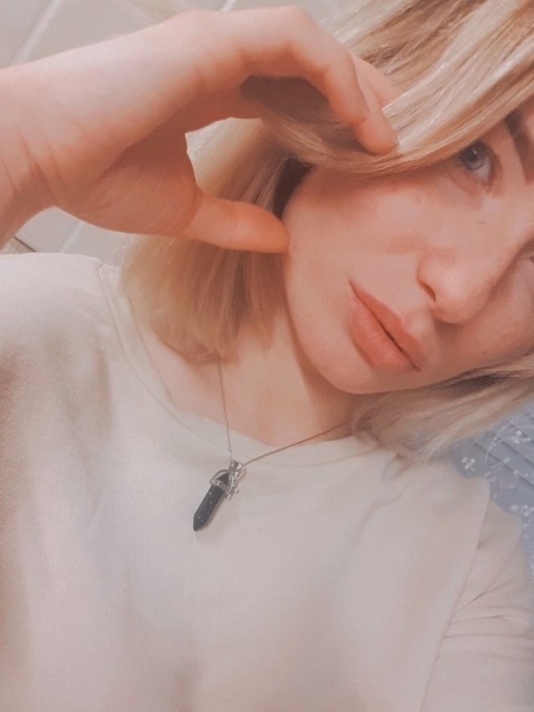 Жанна привлекательная девушка из Рязани цена от 3000 руб