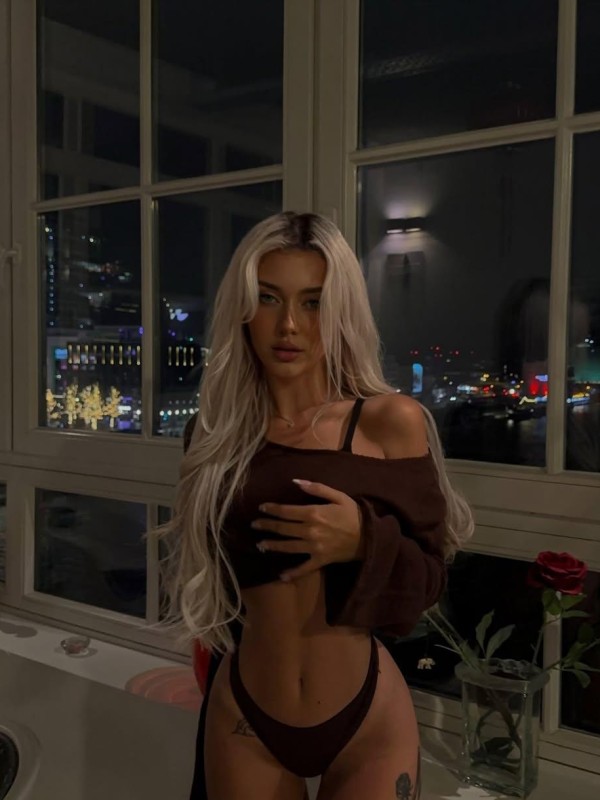 Лия привлекательная девушка из Рязани цена от 6000 руб